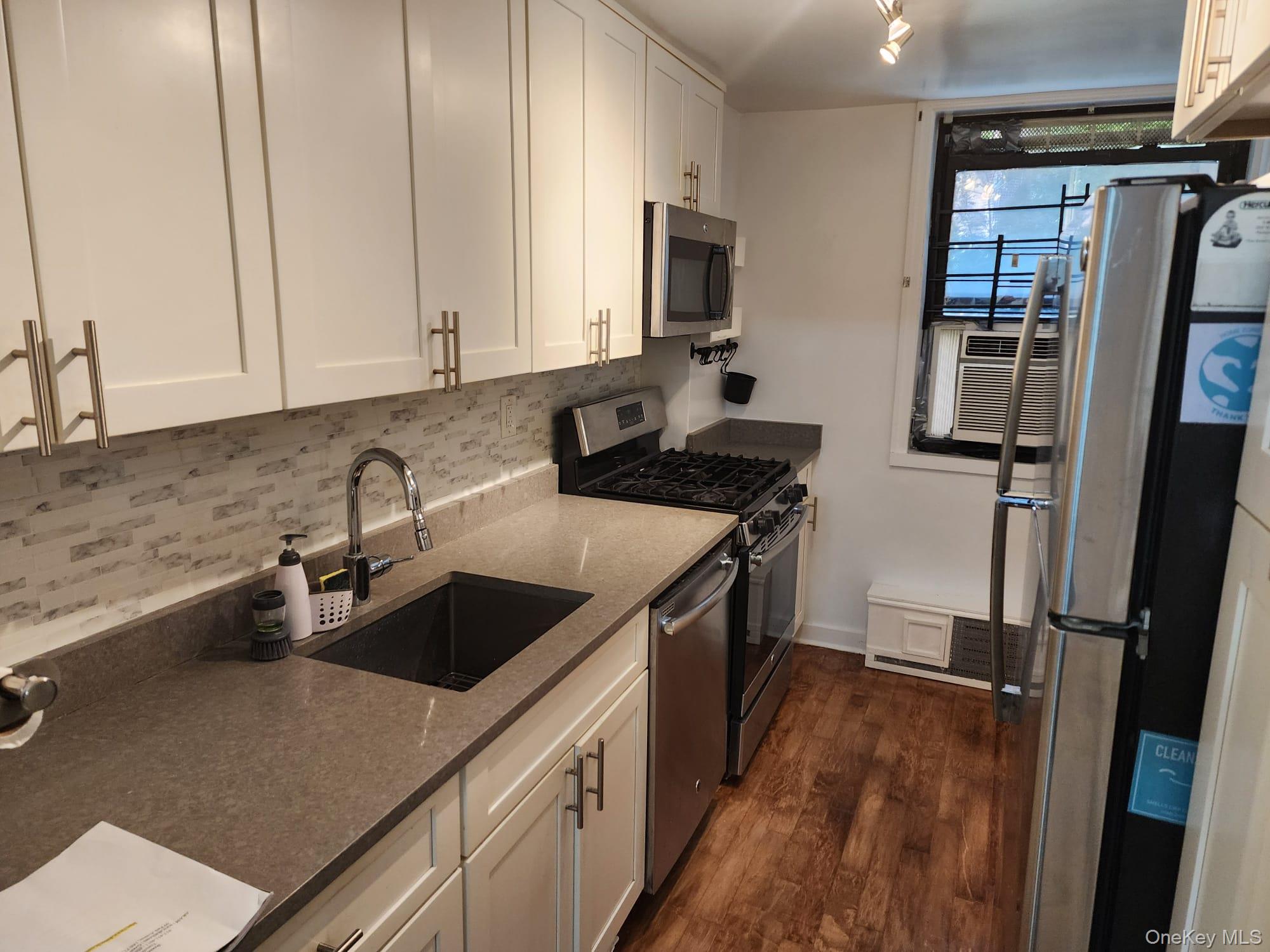 61-45 98th Street Property Photo 6