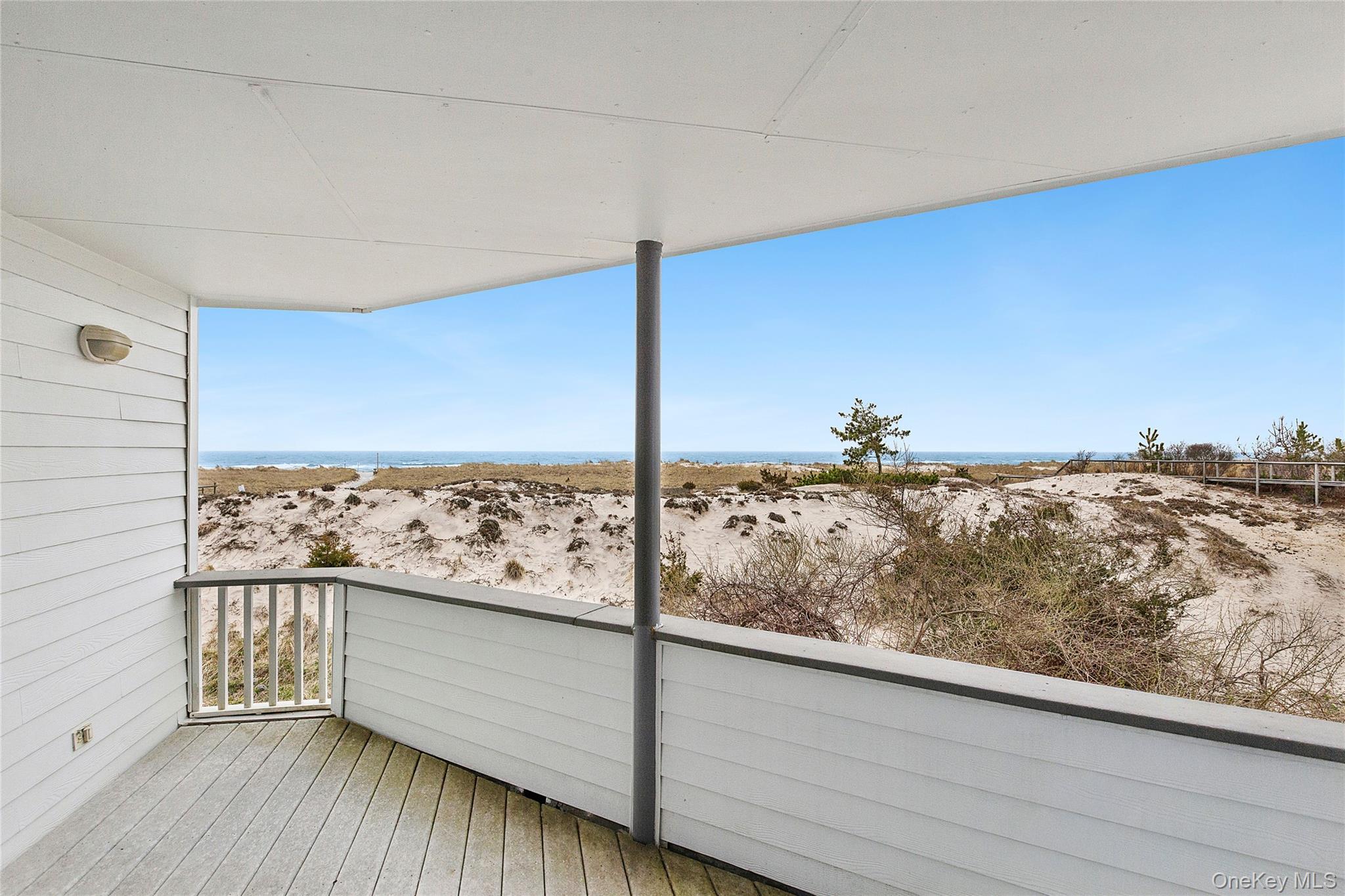 261 Dune Road 5 Property Photo 9