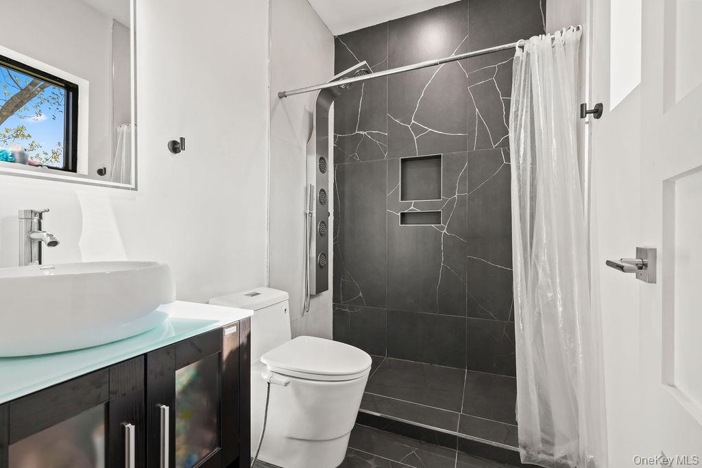 5 Blue Bird Road Property Photo 30