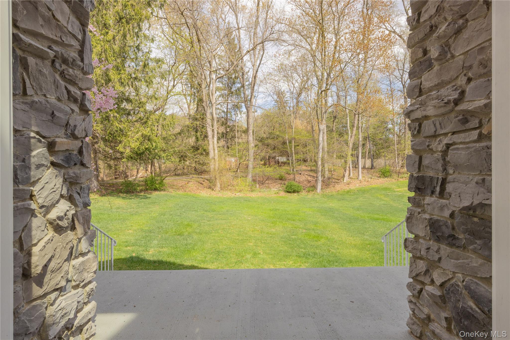 774 Haverstraw Road Property Photo 6