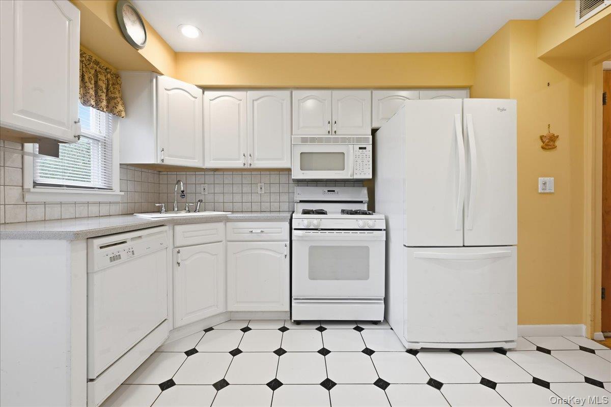 1810 Front Street 29 Property Photo 14