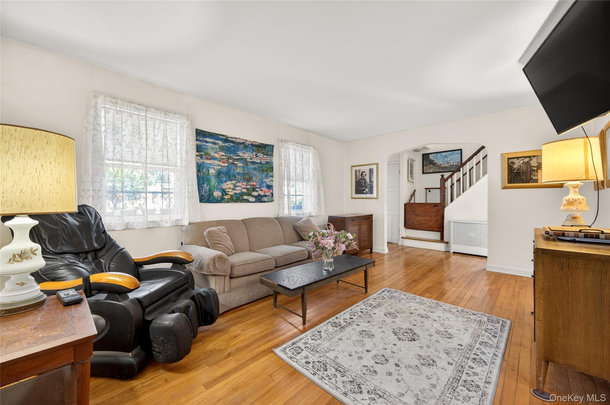 160 Albermarle Avenue Property Photo 3