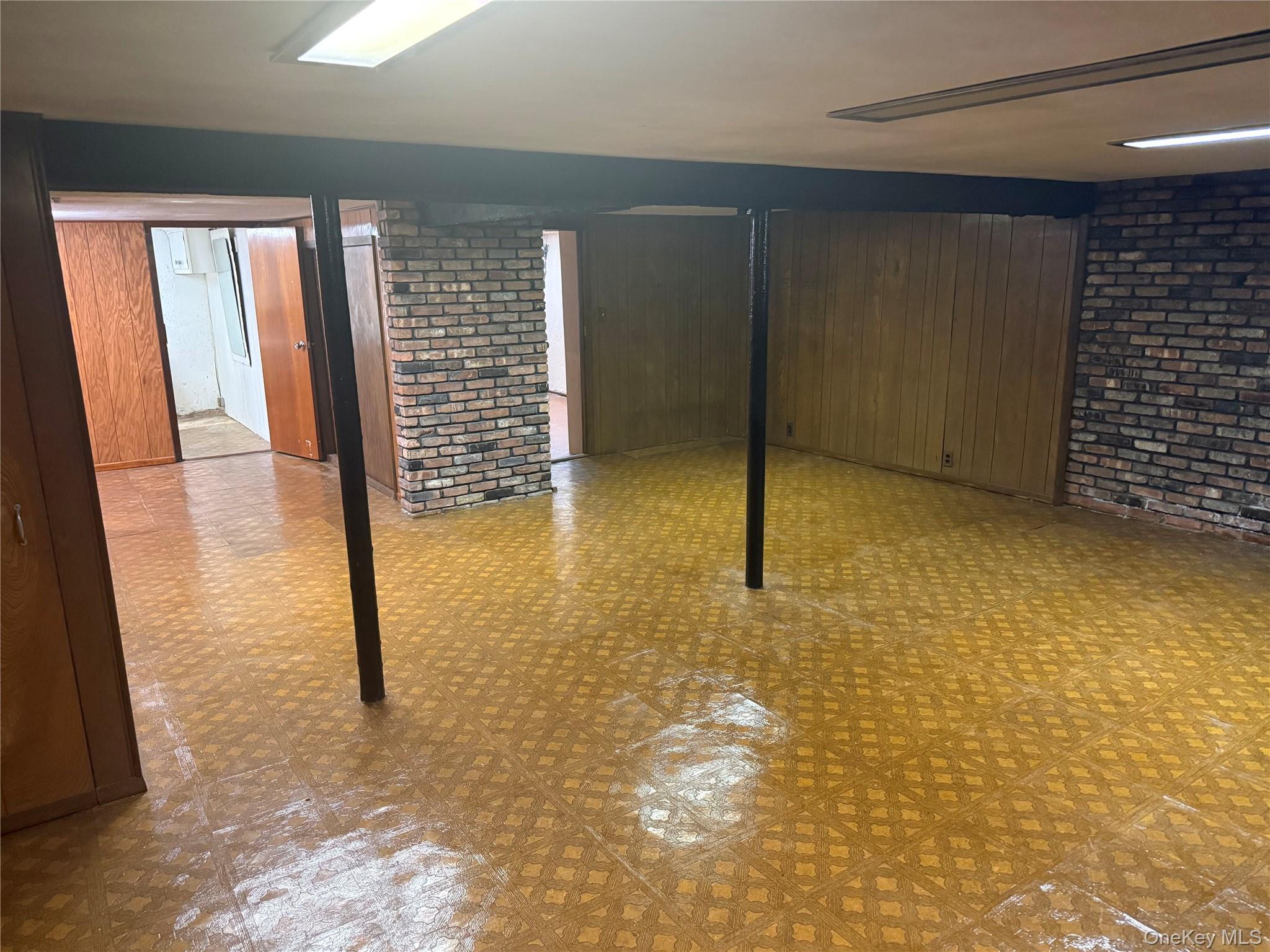 160 Albermarle Avenue Property Photo 17