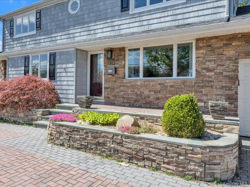 92 Elberta Drive Property Photo 3