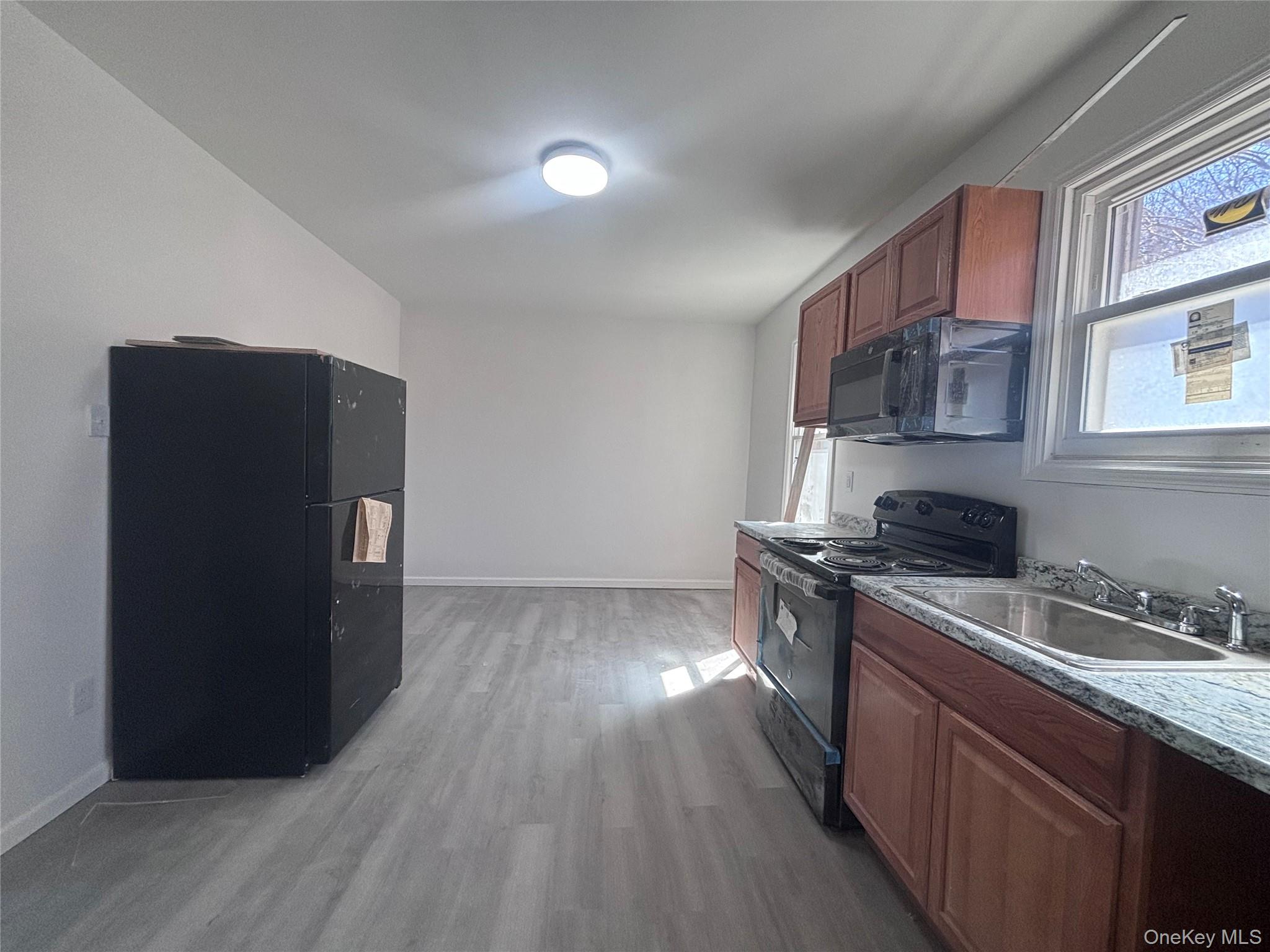 486 3rd Street 2 Property Photo 1