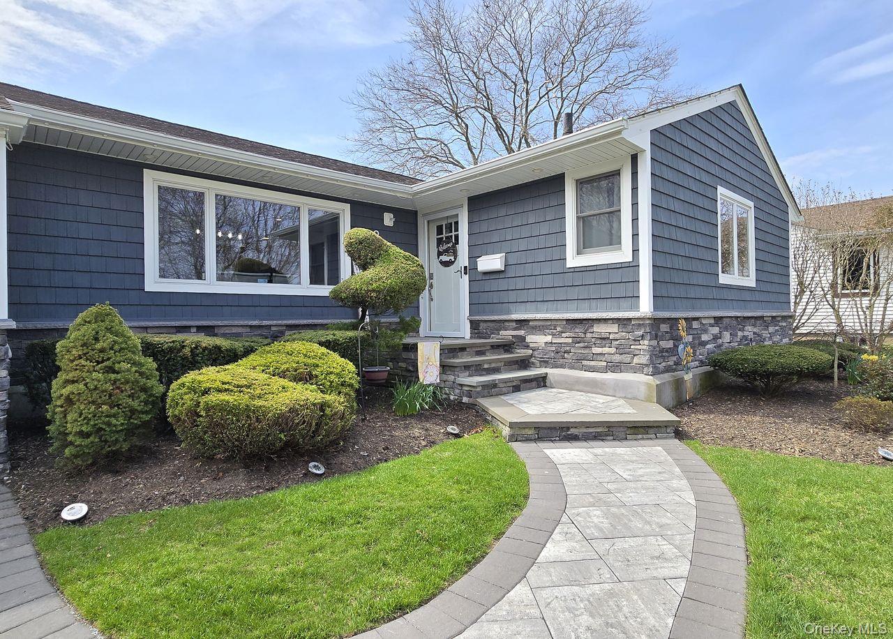 22 Clifford Drive Property Photo 2