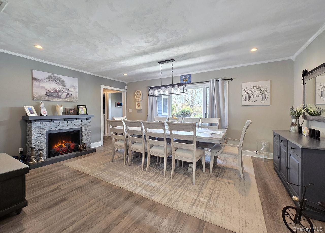 22 Clifford Drive Property Photo 3