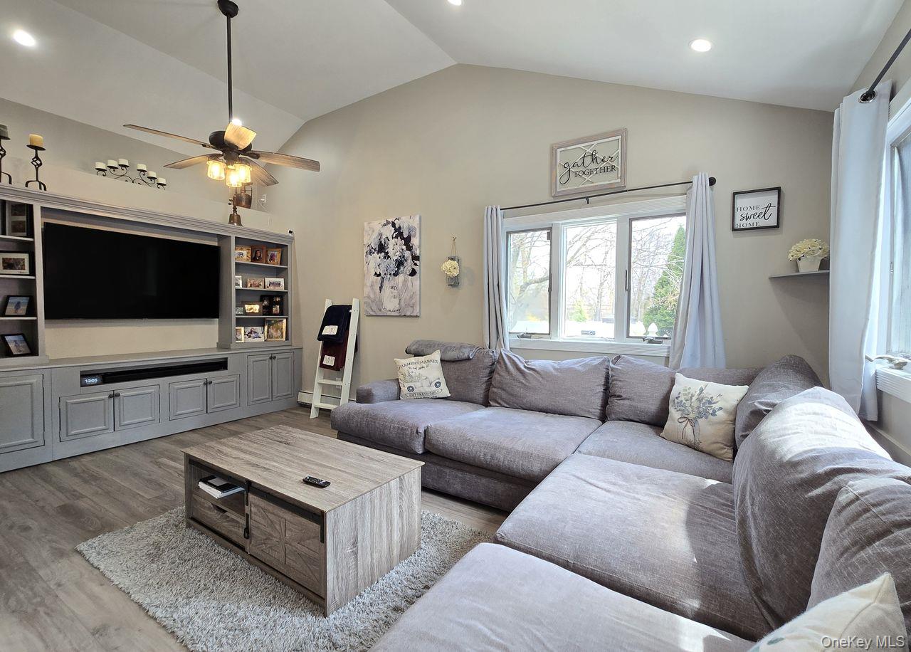 22 Clifford Drive Property Photo 11