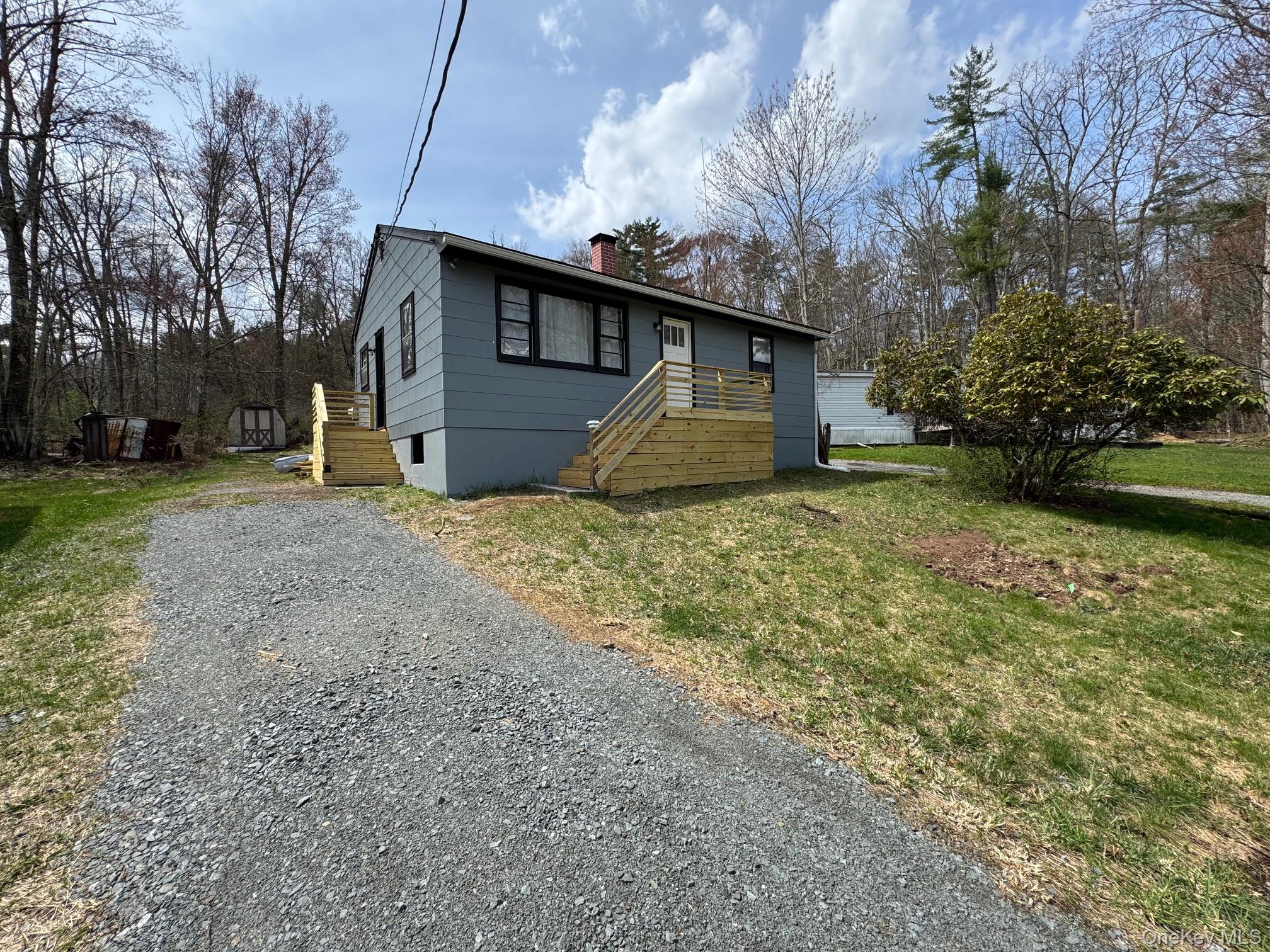 5 Lucky Lane Property Photo 4