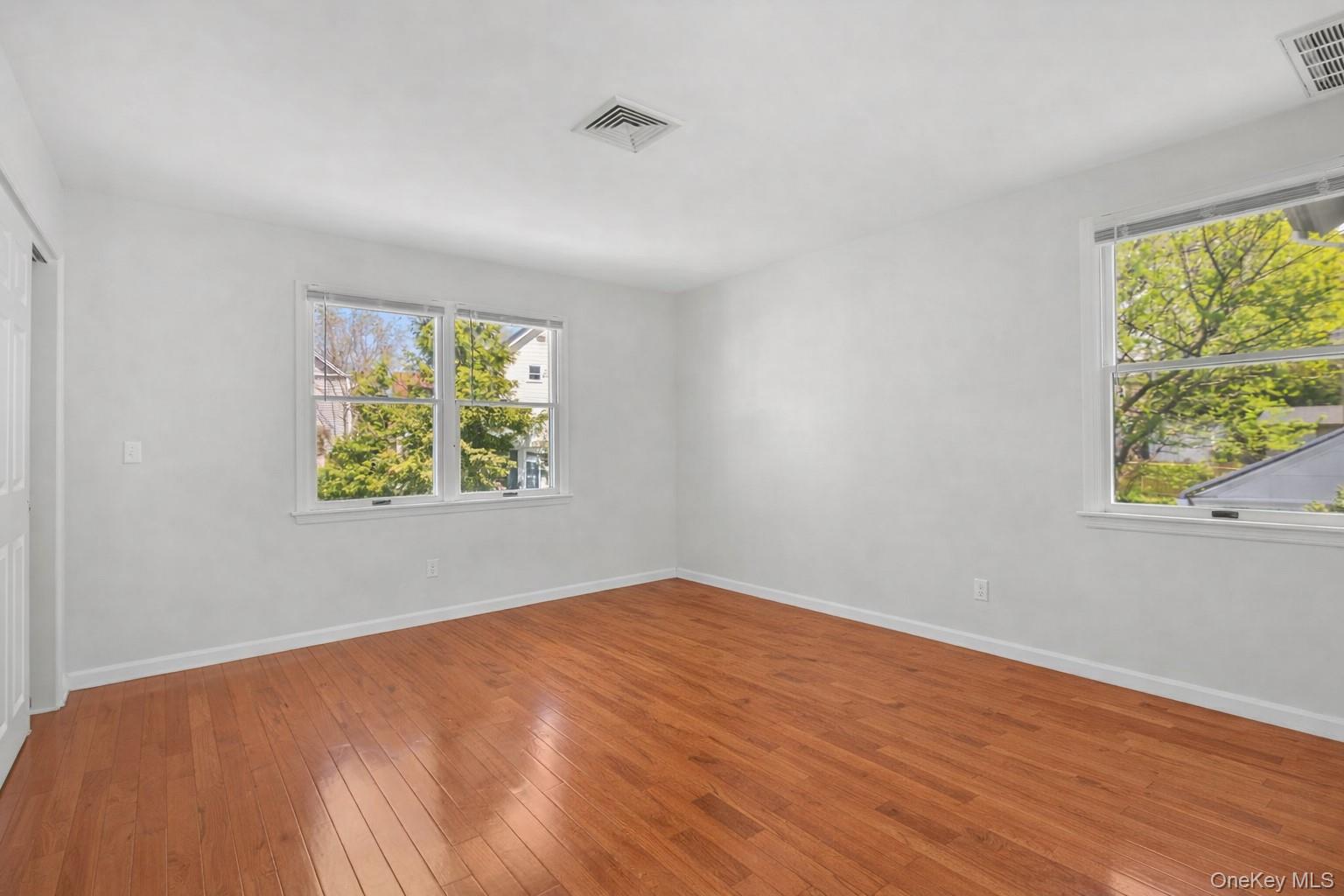 21 W Division Street Property Photo 12