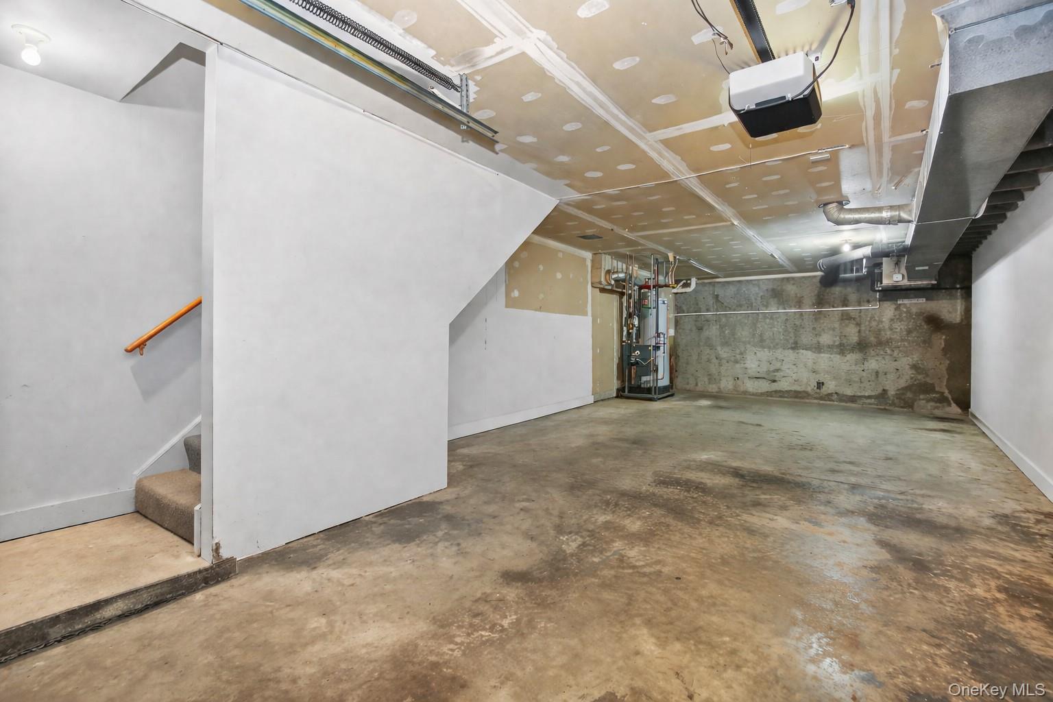 21 W Division Street Property Photo 17