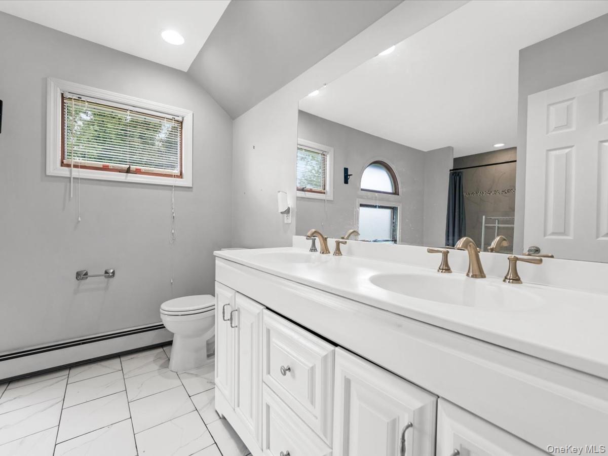 112 Rosemont Avenue Property Photo 9