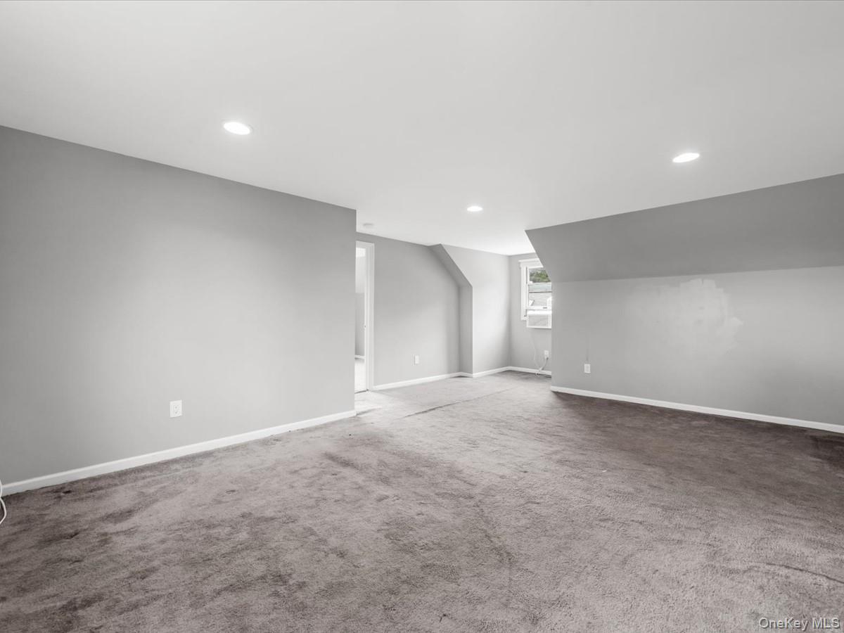 112 Rosemont Avenue Property Photo 11