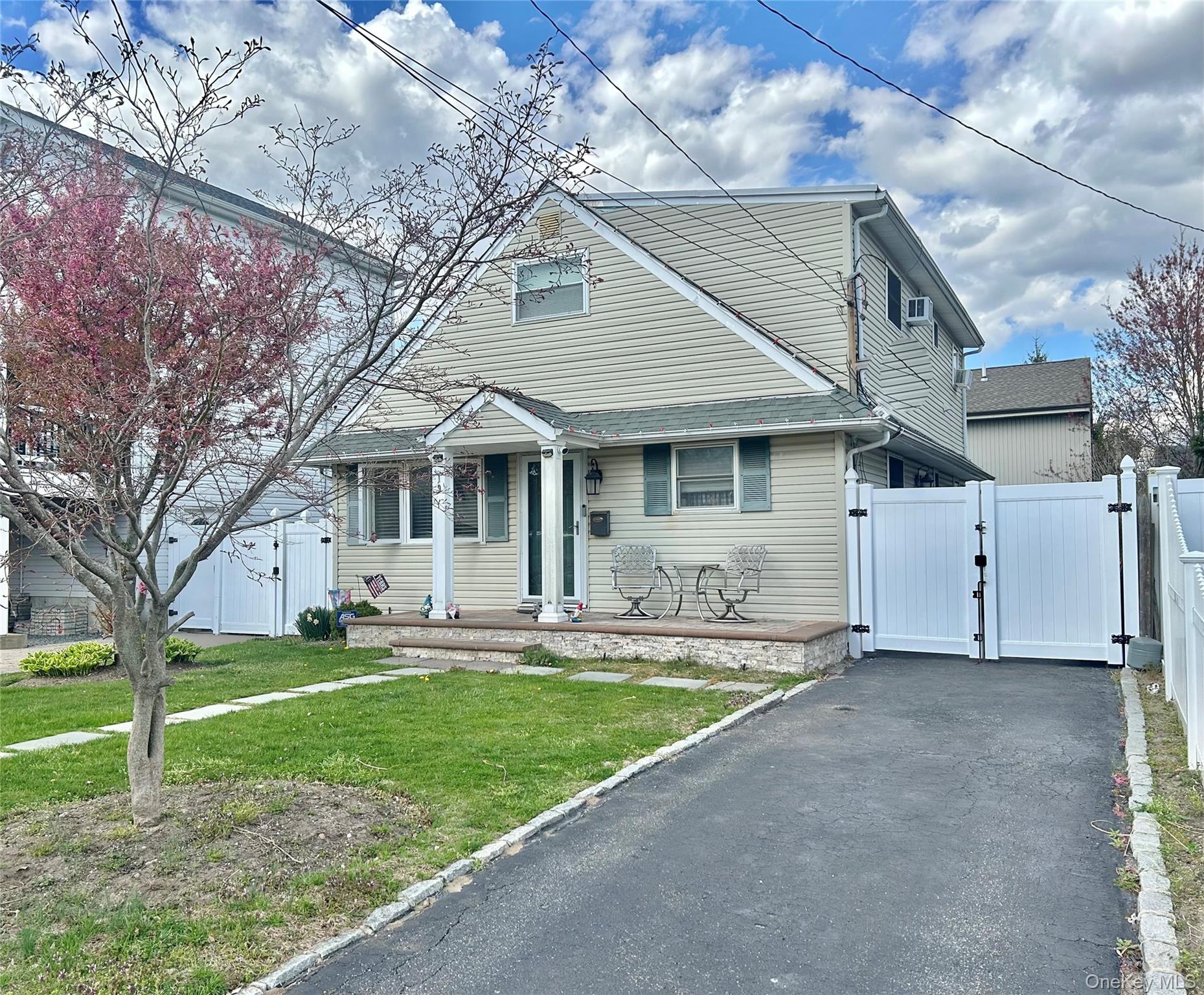 19 Tameling Avenue Property Photo 1