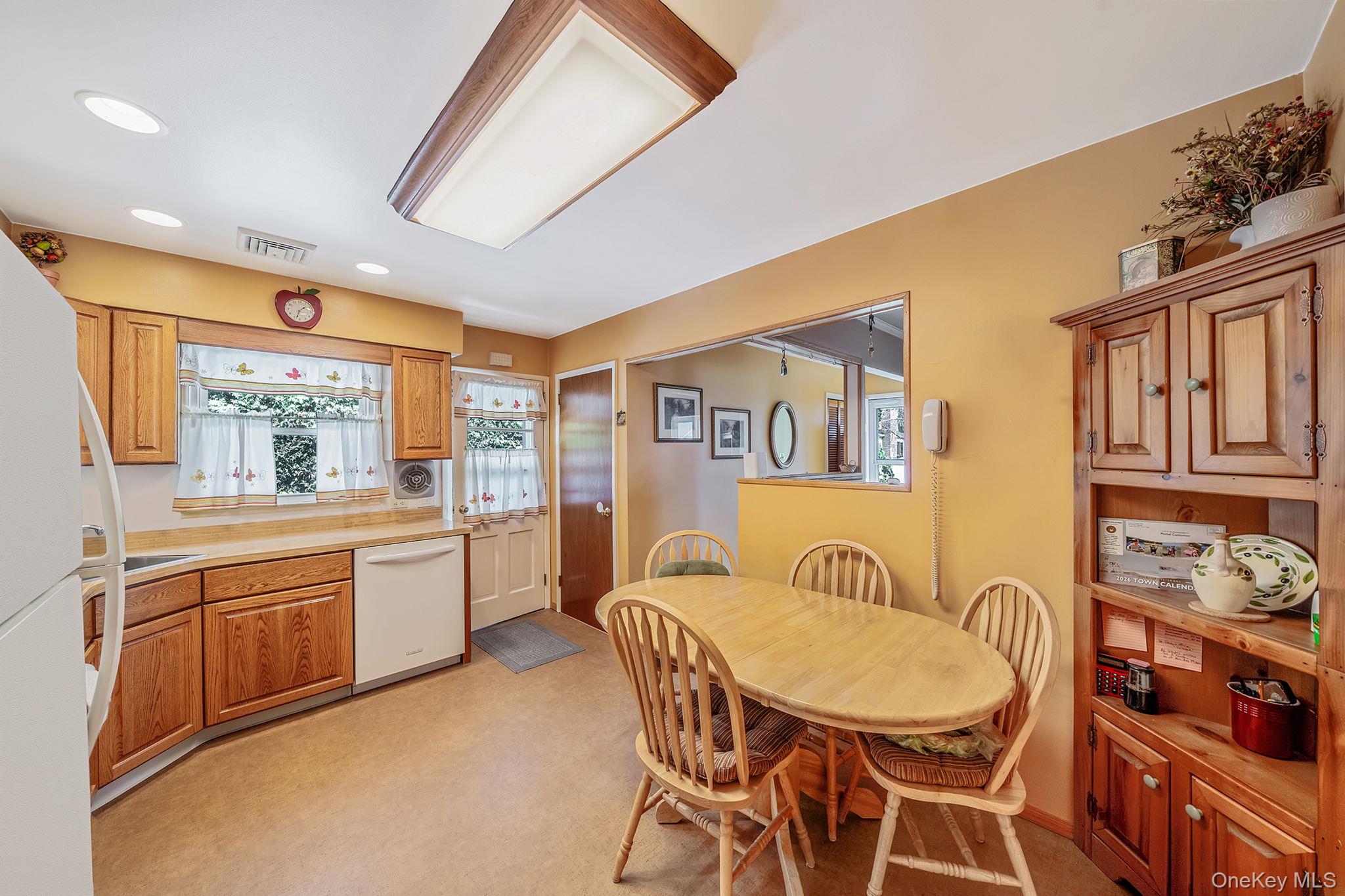 45 Cedar Drive Property Photo 5