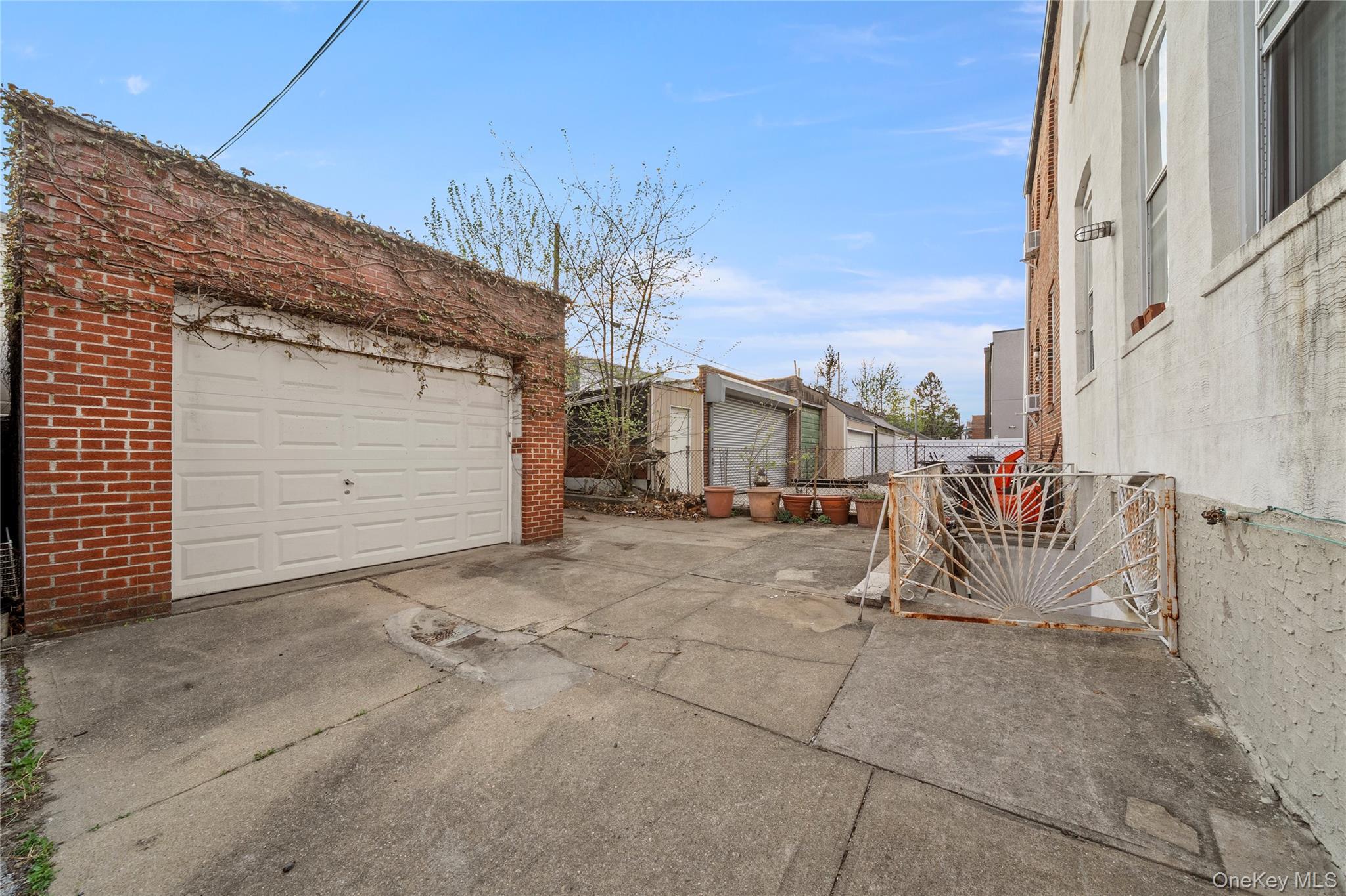 68-40 78th Street Property Photo 15