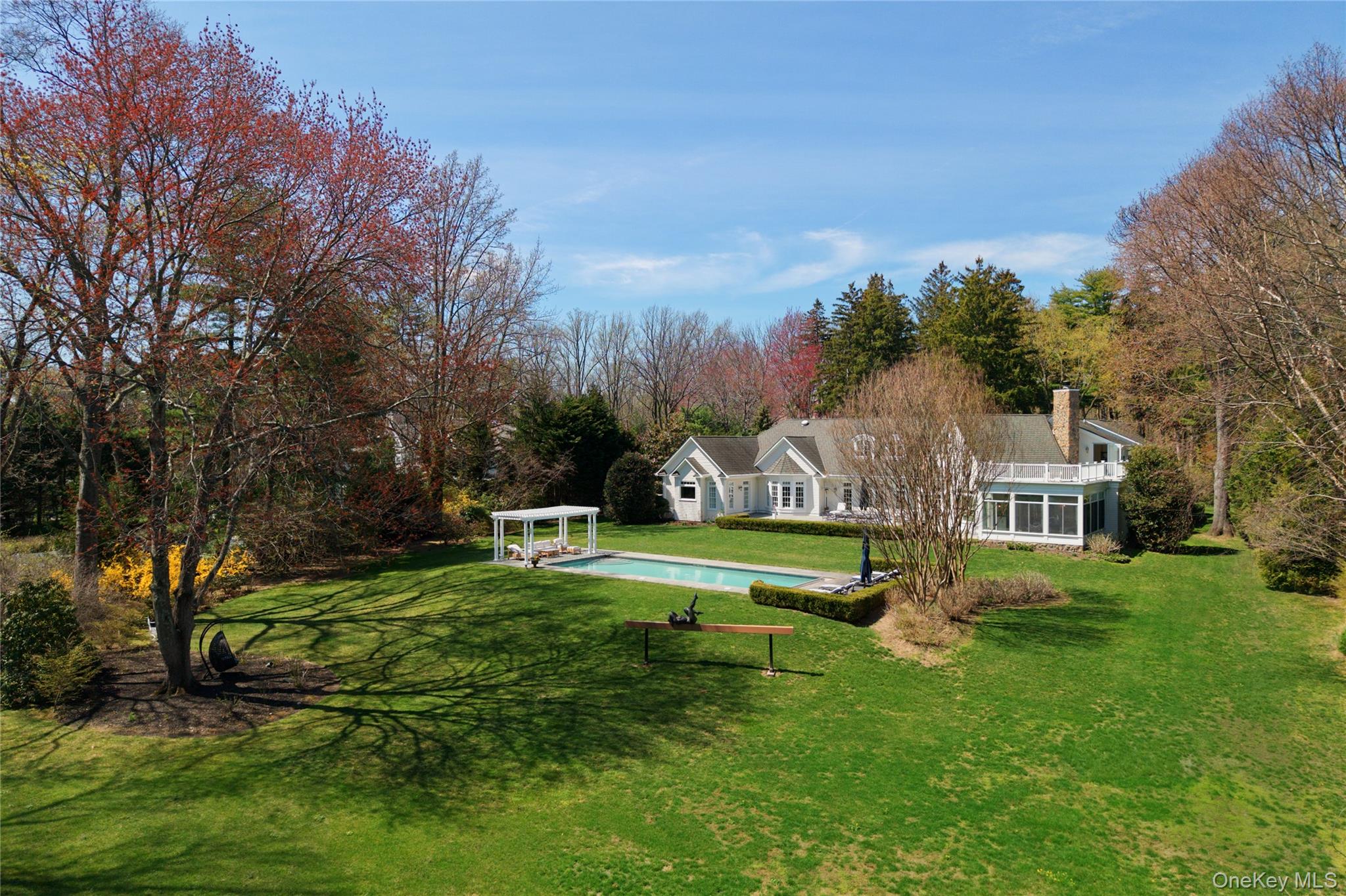 17 Hilldale Lane Property Photo 6