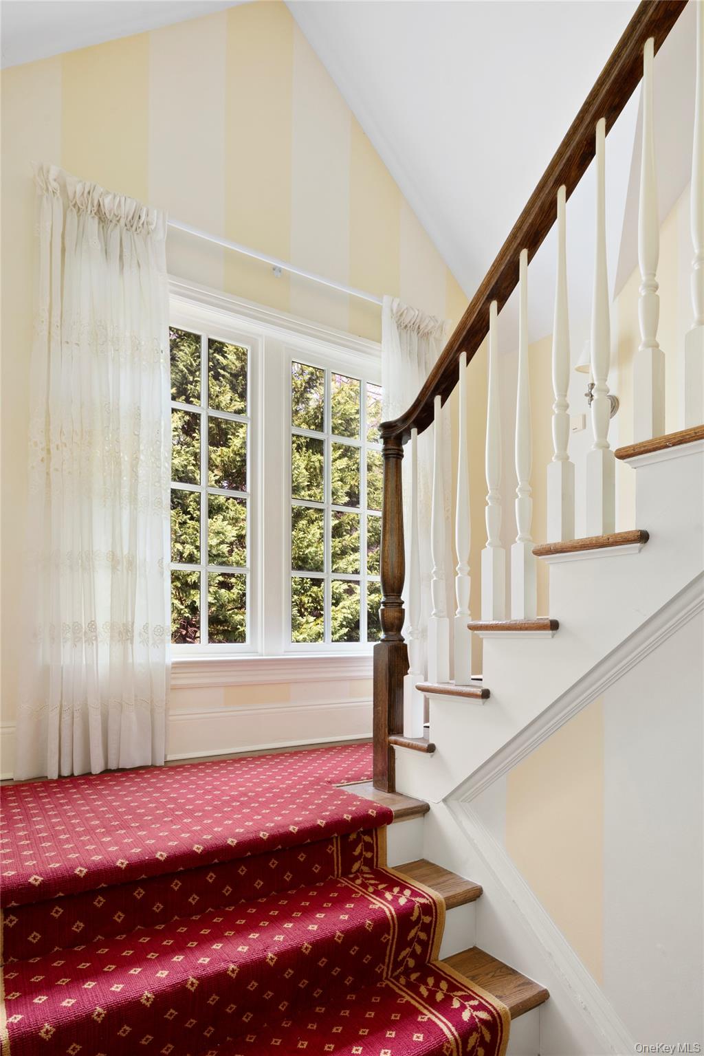 17 Hilldale Lane Property Photo 42