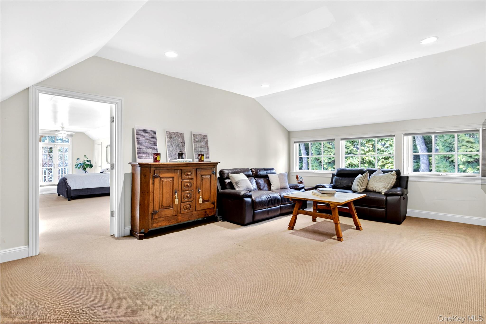 17 Hilldale Lane Property Photo 48