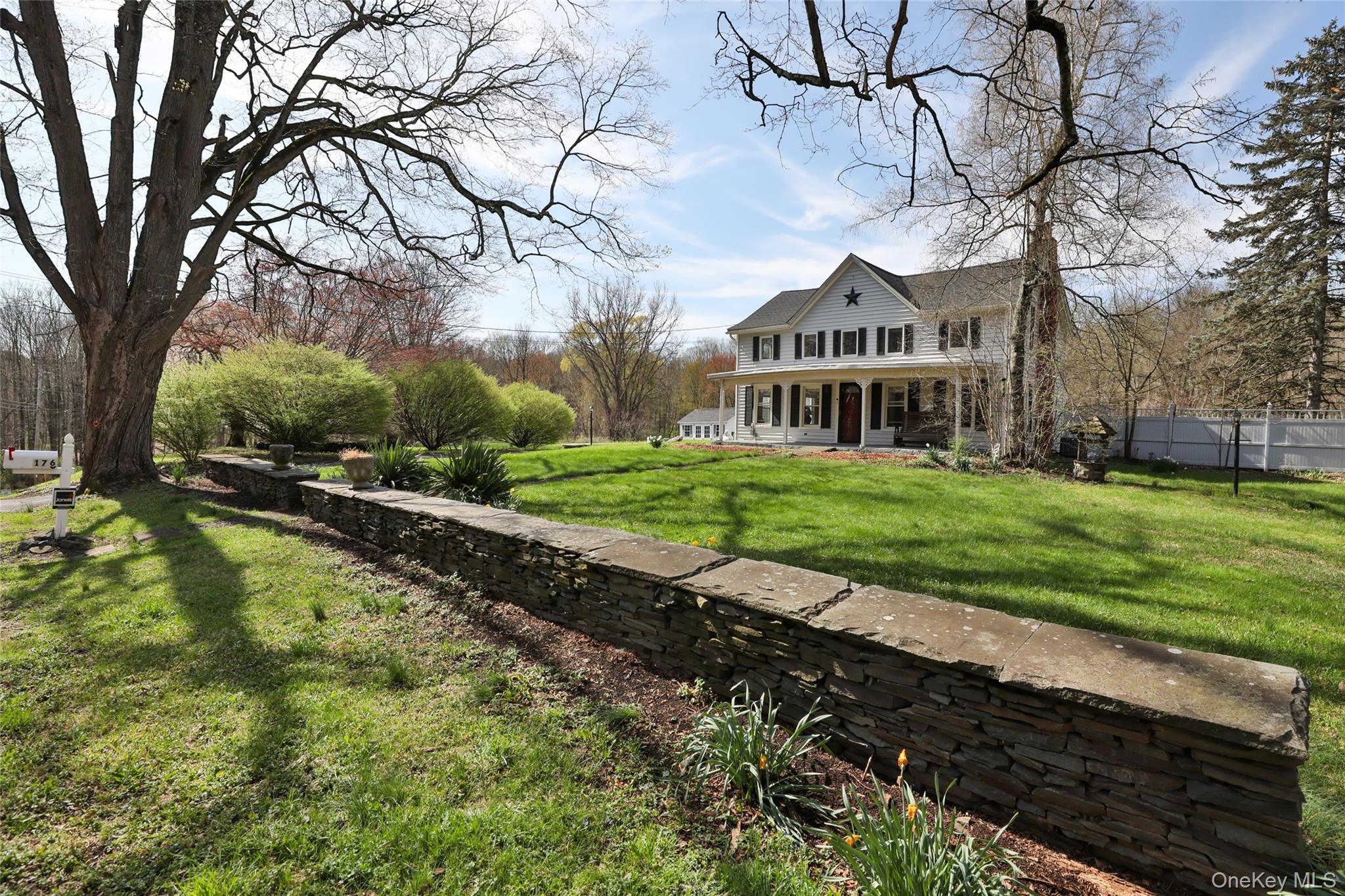 176 Williams Road Property Photo 1
