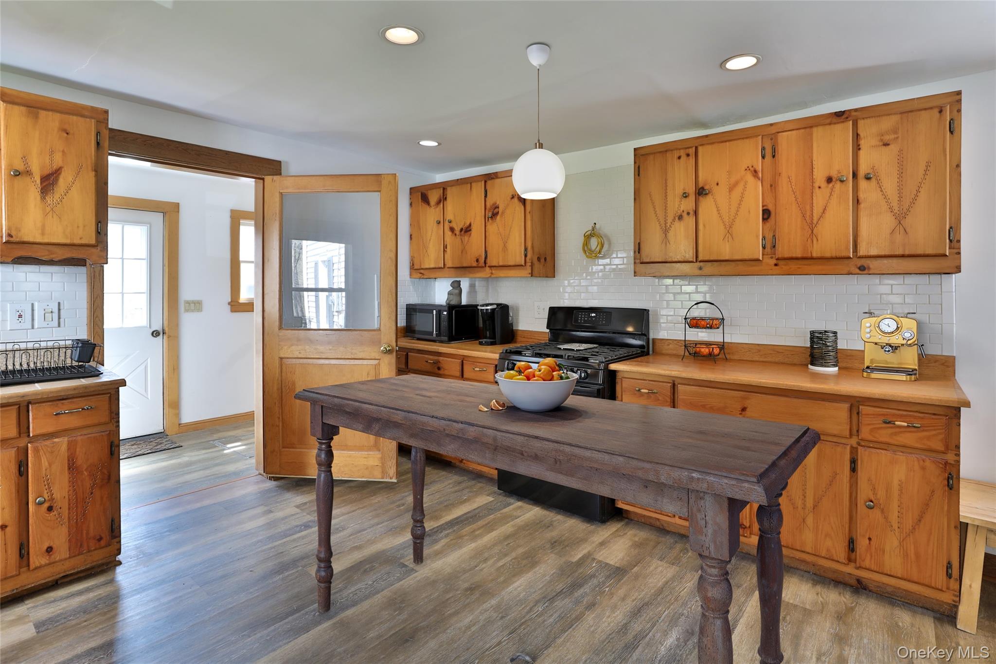176 Williams Road Property Photo 11