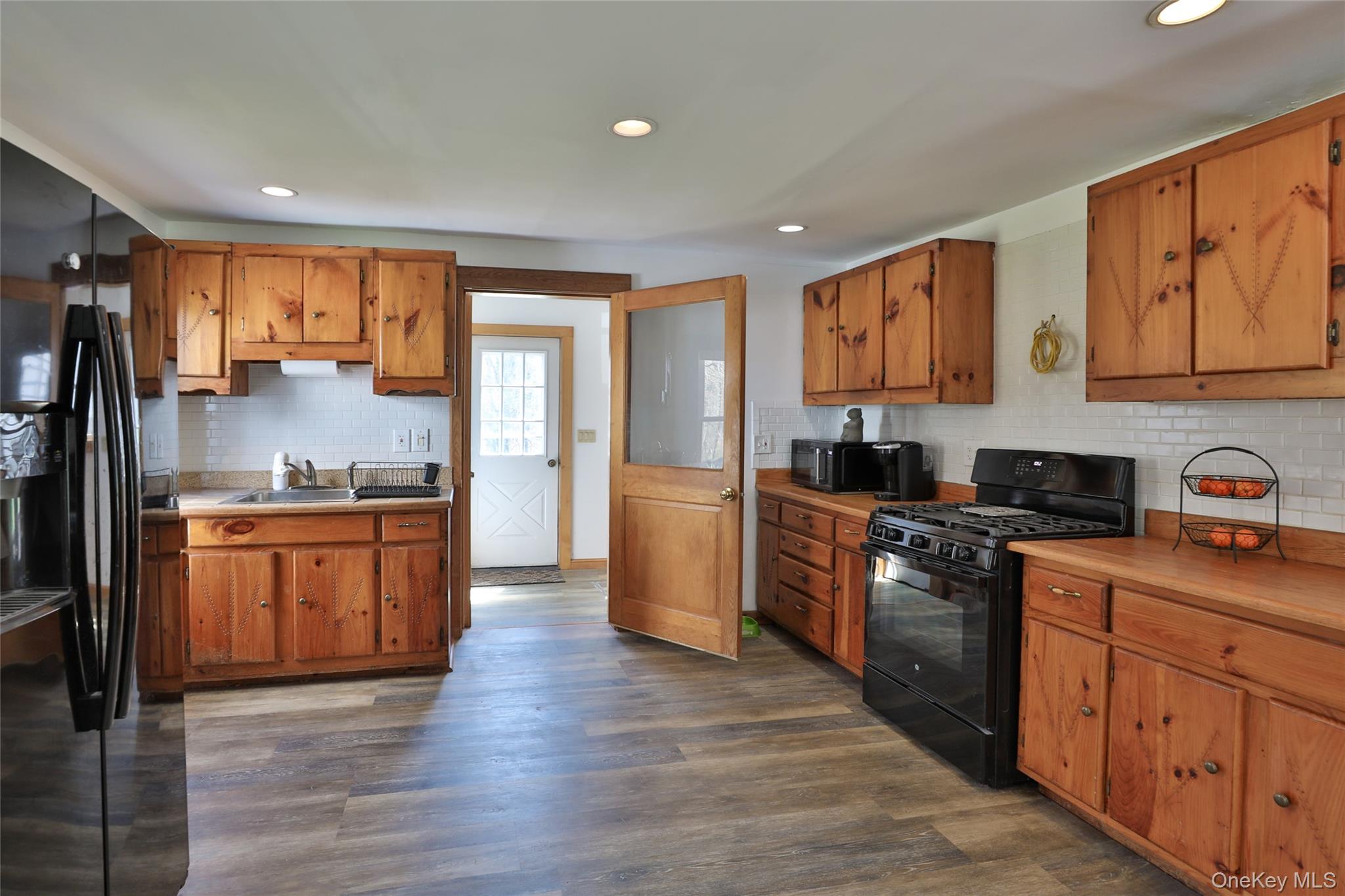 176 Williams Road Property Photo 12