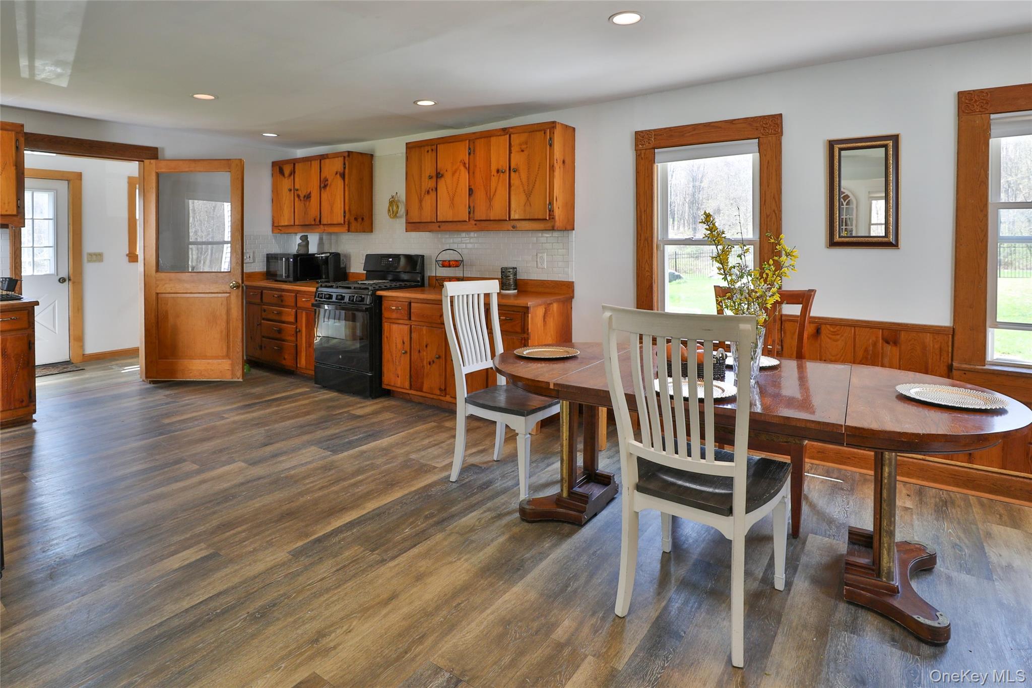 176 Williams Road Property Photo 14