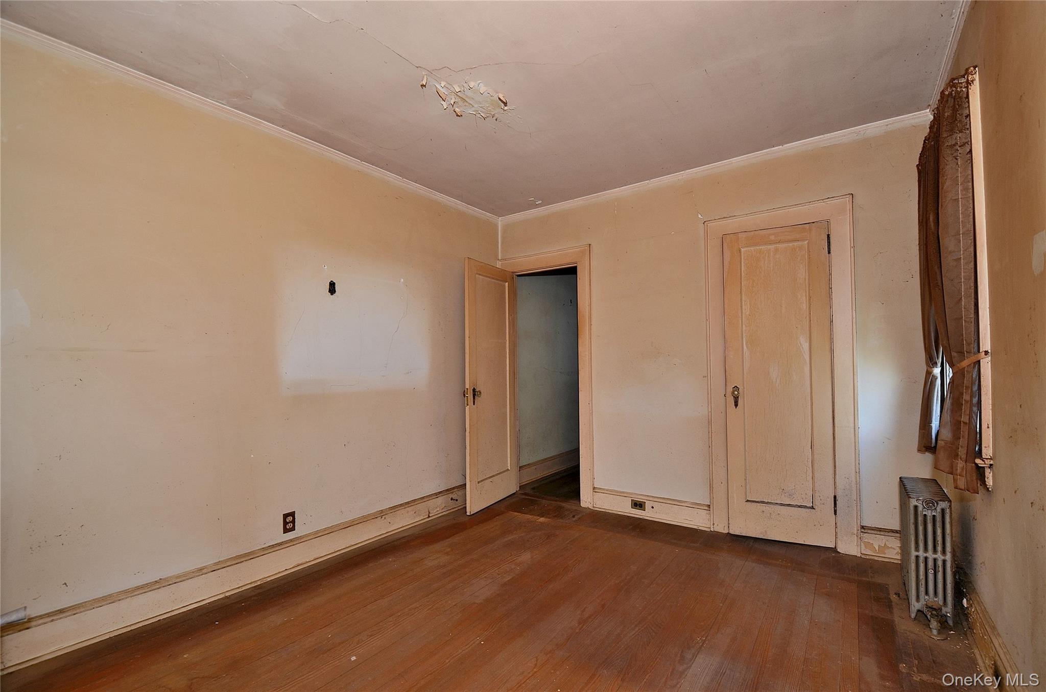 2586 Riverside Drive Property Photo 15
