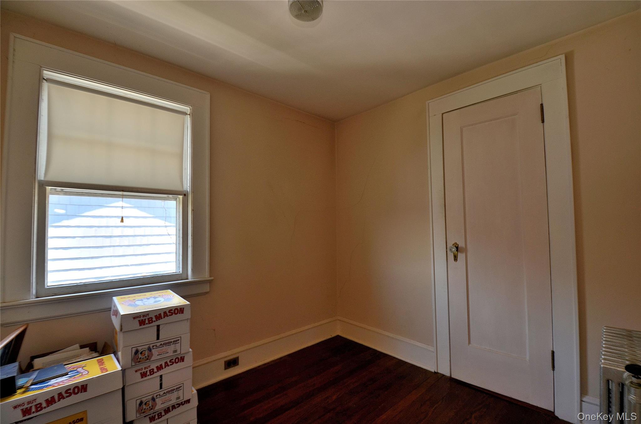 2586 Riverside Drive Property Photo 19