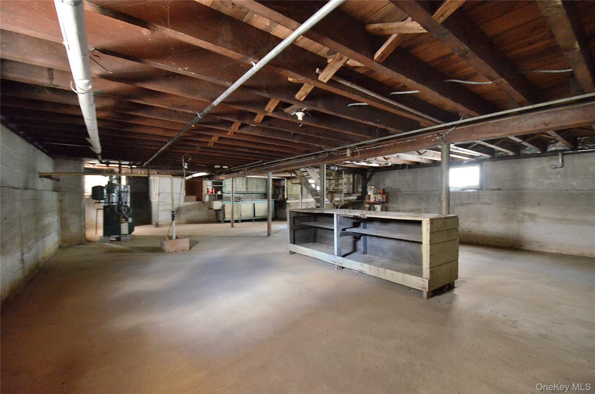 2586 Riverside Drive Property Photo 23