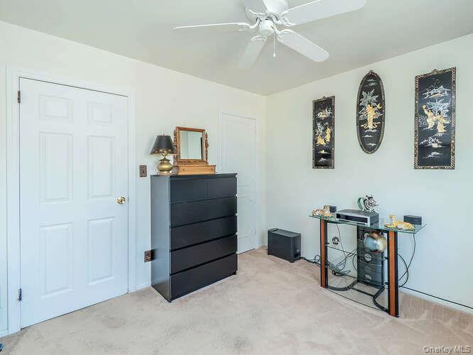 1106 Glen Cove Avenue Property Photo 17