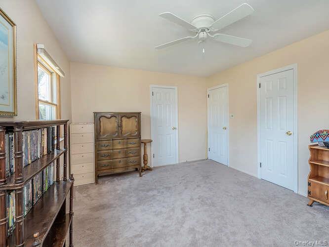 1106 Glen Cove Avenue Property Photo 19