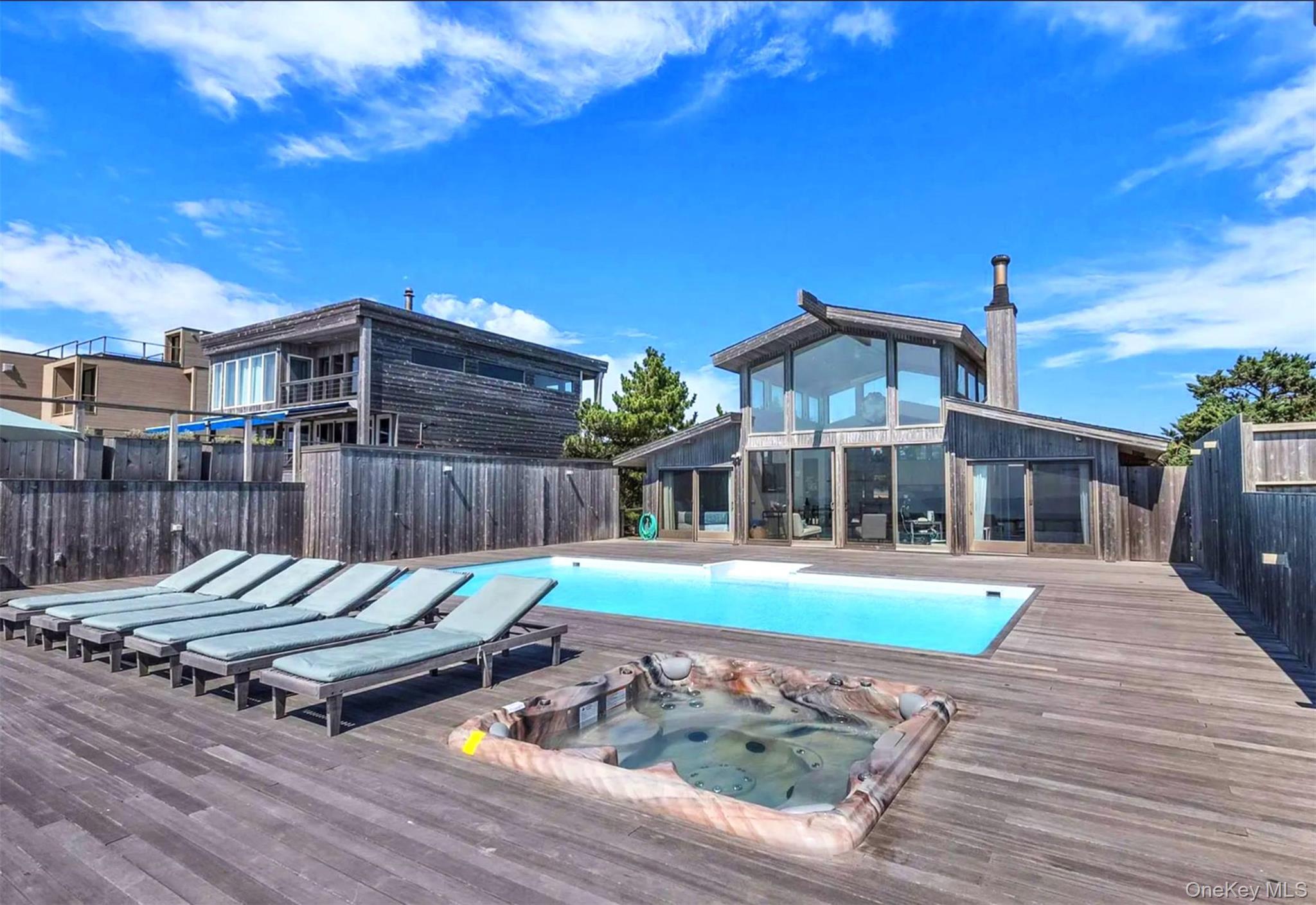 146 Ocean Walk Property Photo 1