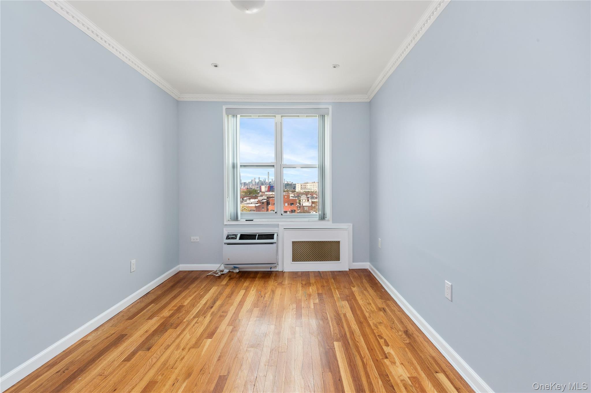 60th Street 34th Avenue 6d Property Photo 8