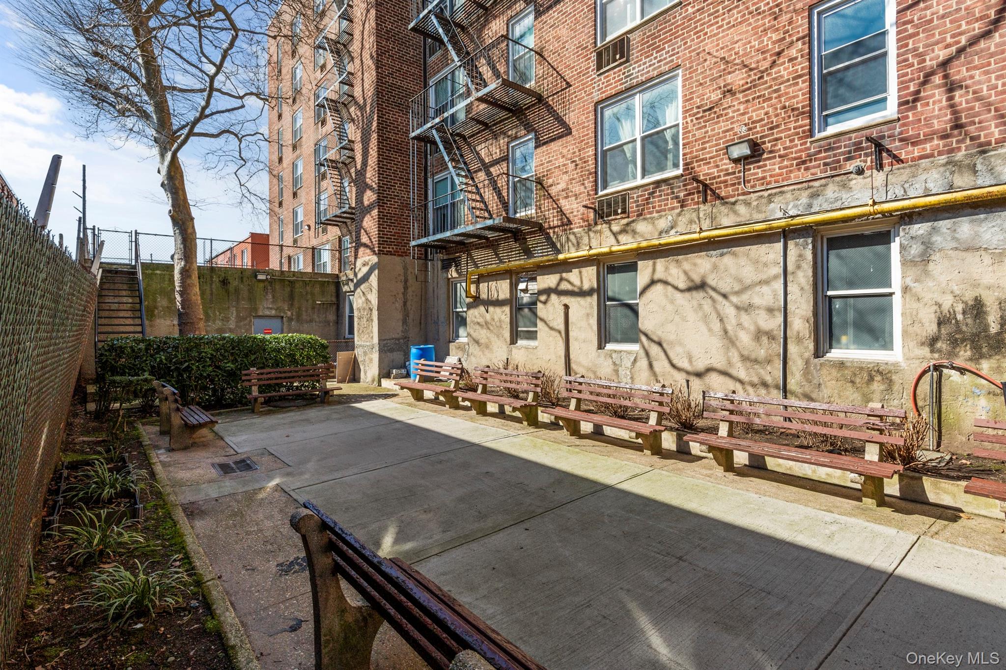 60th Street 34th Avenue 6d Property Photo 10