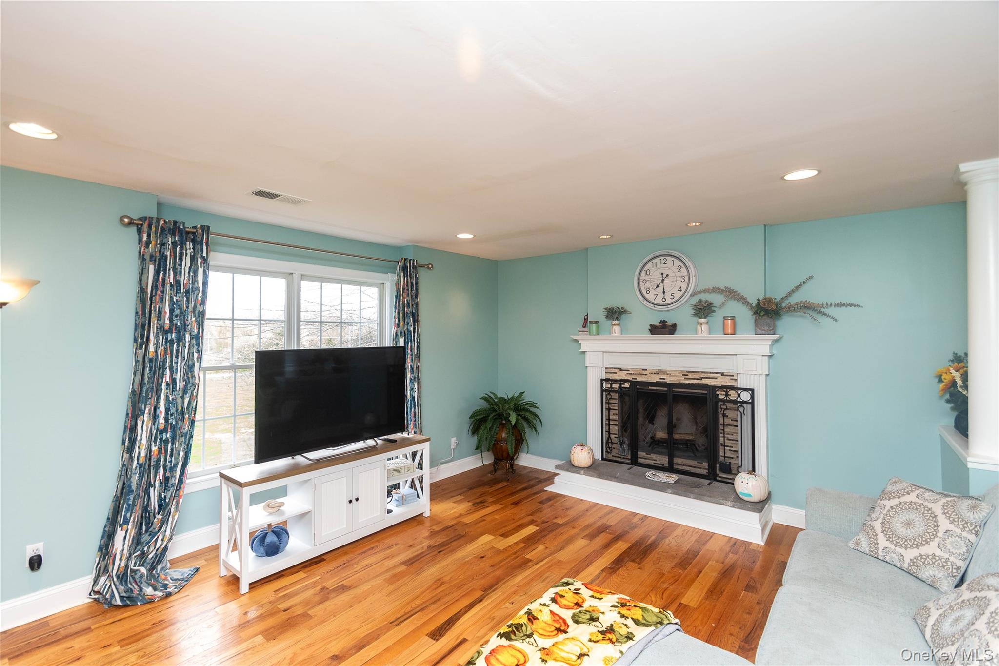 107 Dunthorne Drive Property Photo 12