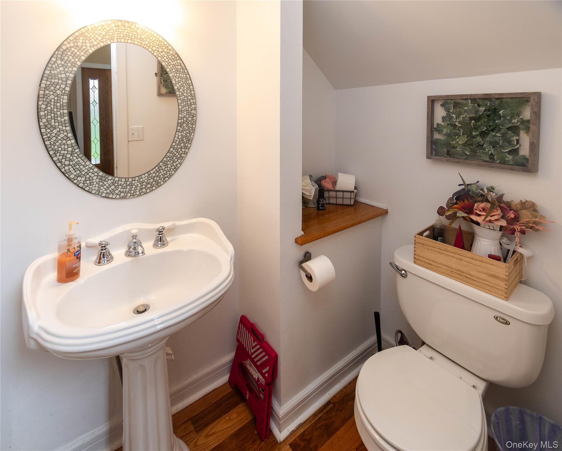 107 Dunthorne Drive Property Photo 16