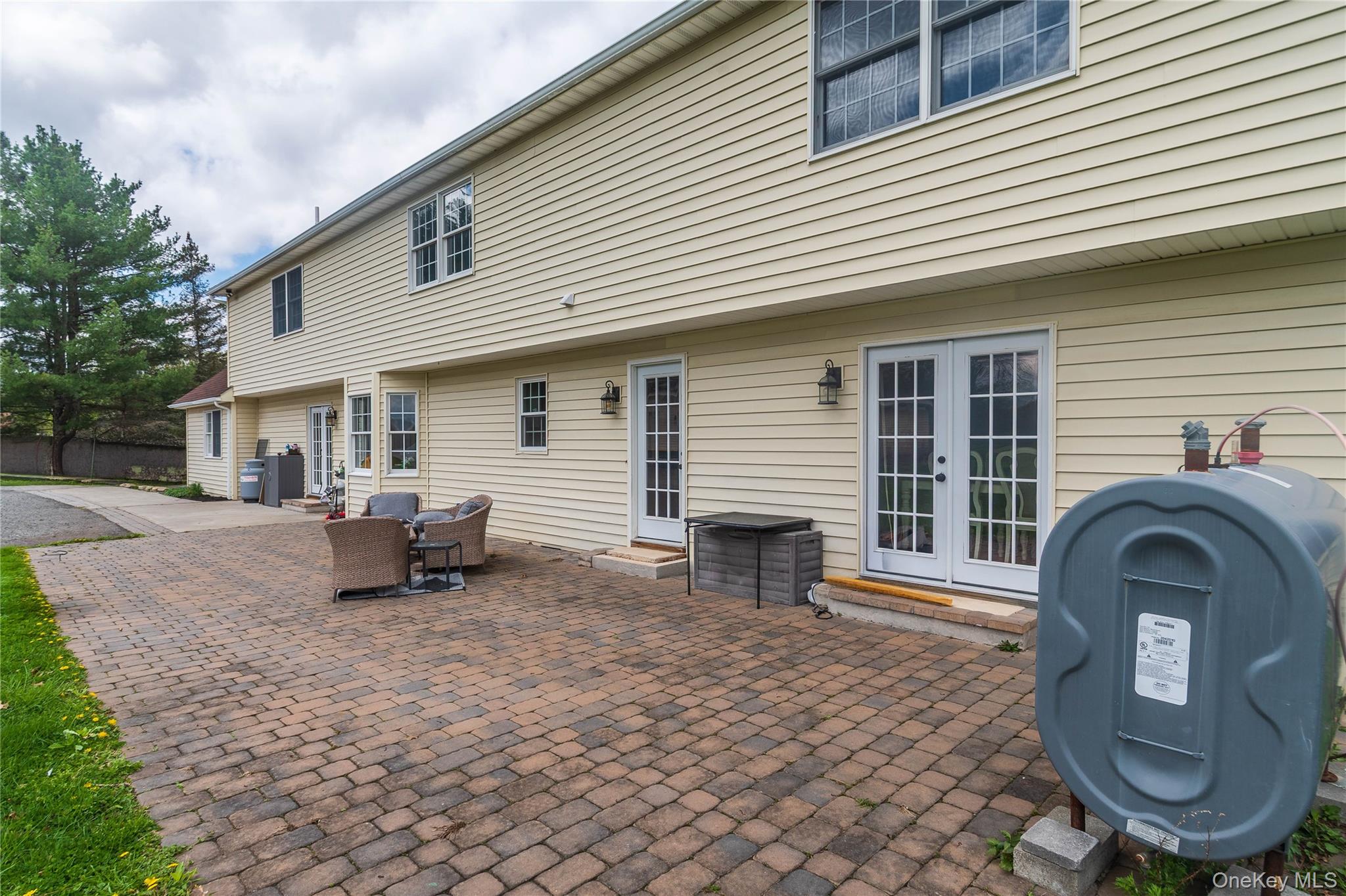 107 Dunthorne Drive Property Photo 44