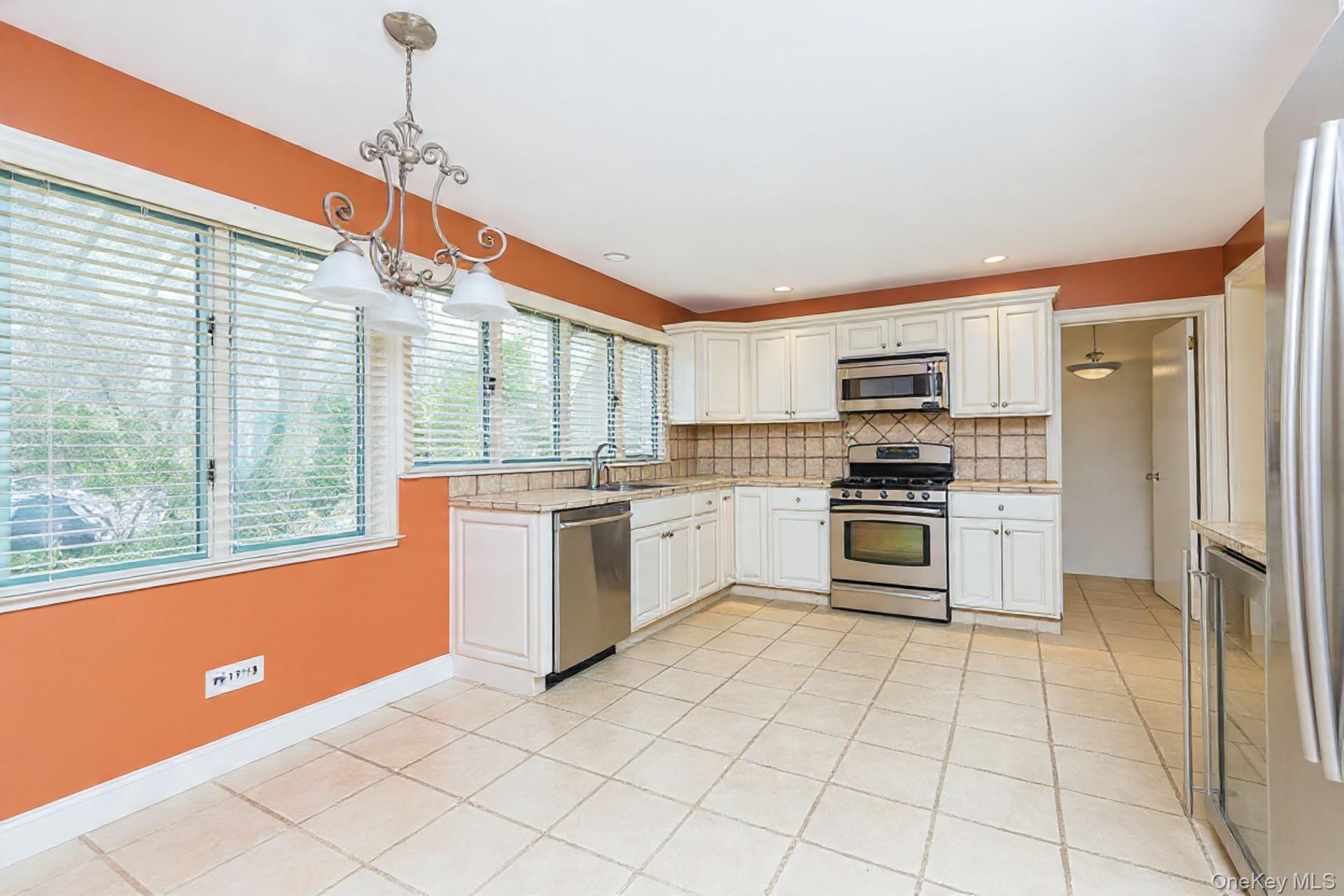 18 Emerson Avenue Property Photo 3