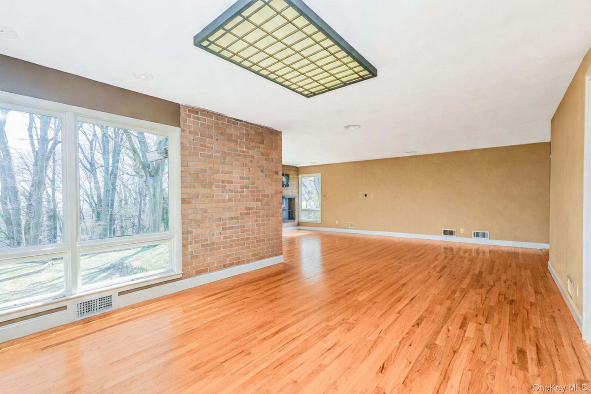 18 Emerson Avenue Property Photo 7