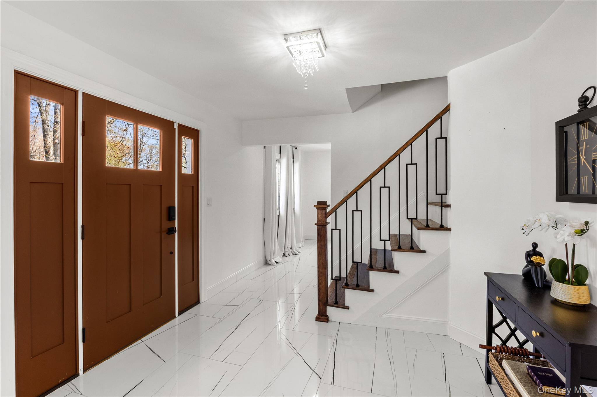 2 Grove Avenue Property Photo 3