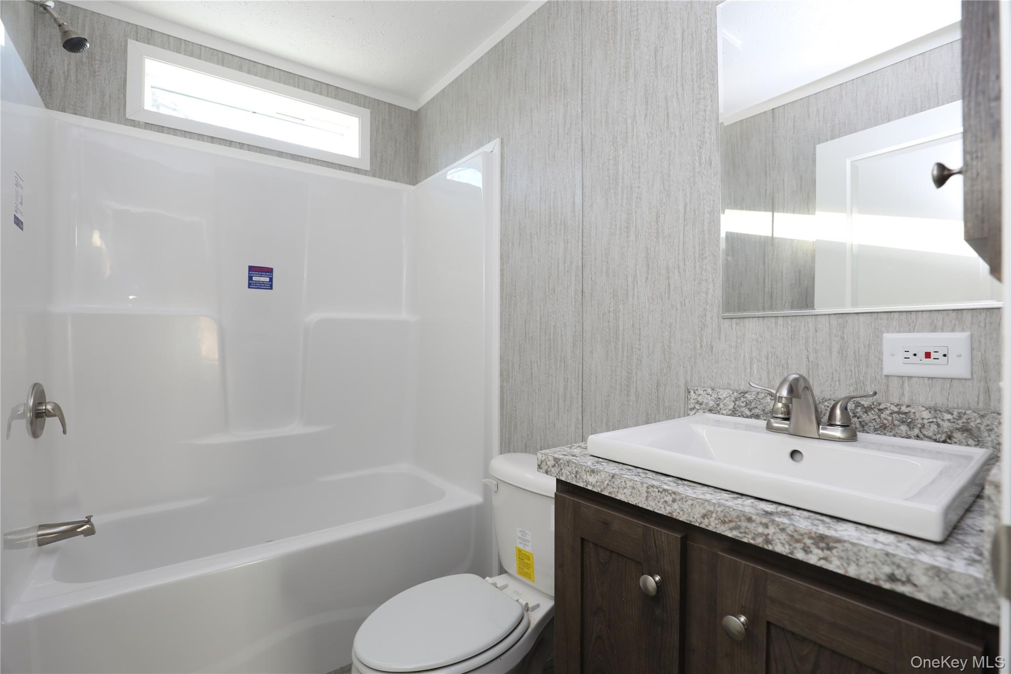 414 Joslen Boulevard 1 Property Photo 11