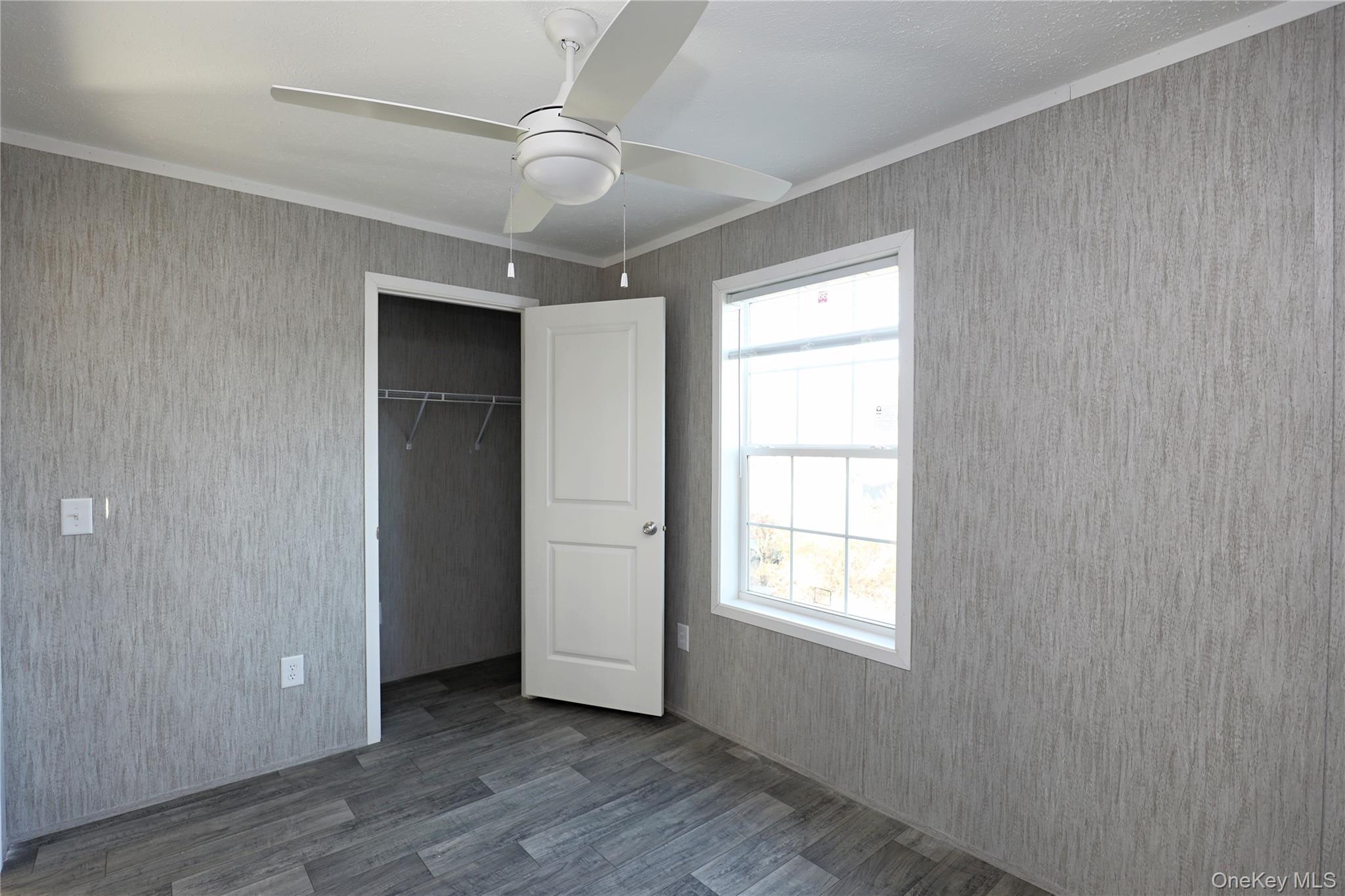 414 Joslen Boulevard 1 Property Photo 13