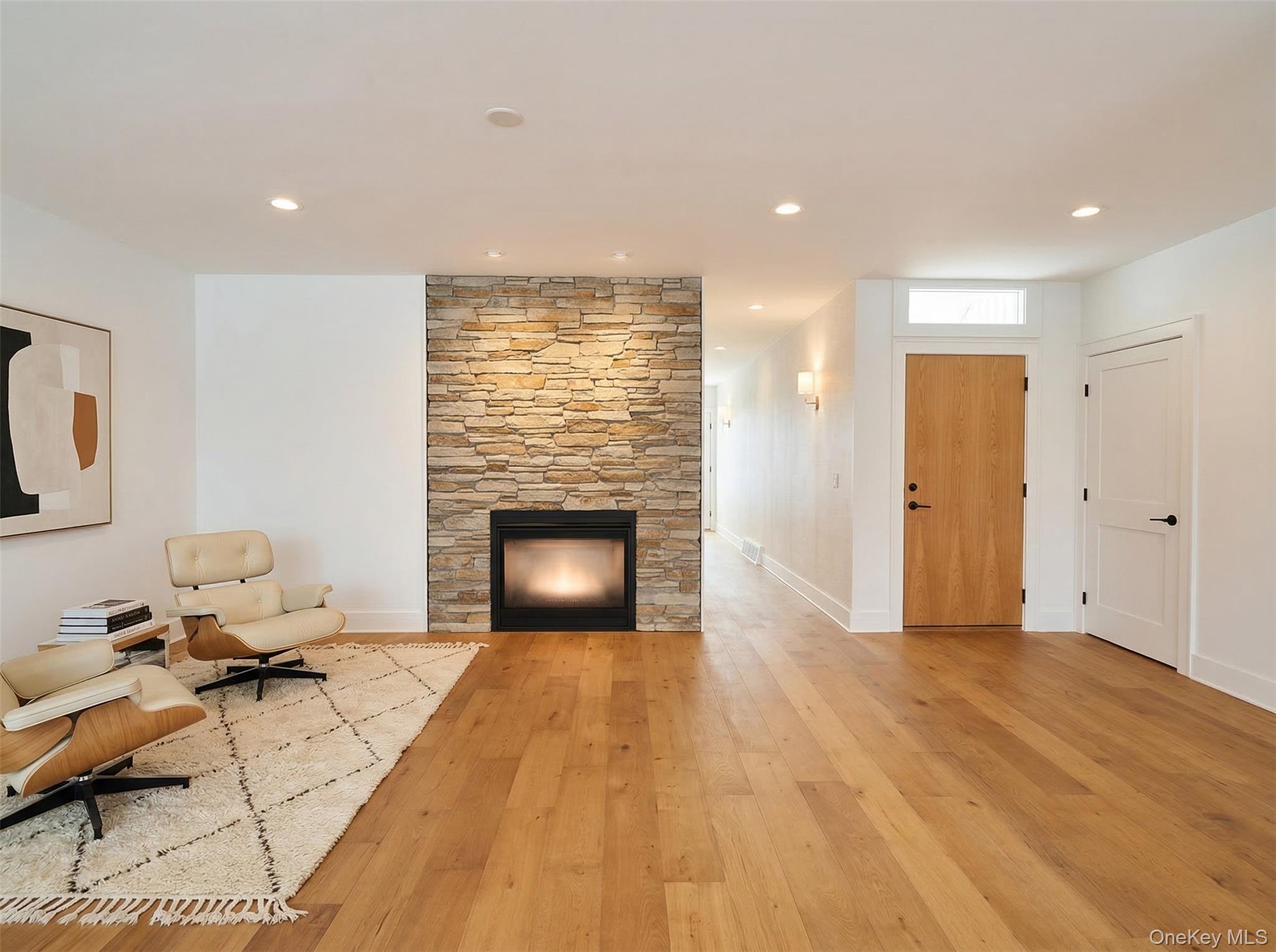 125 Warren Street Property Photo 5