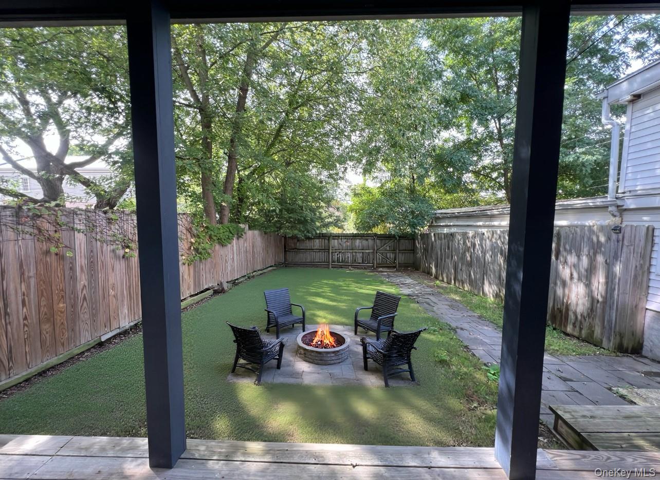125 Warren Street Property Photo 16