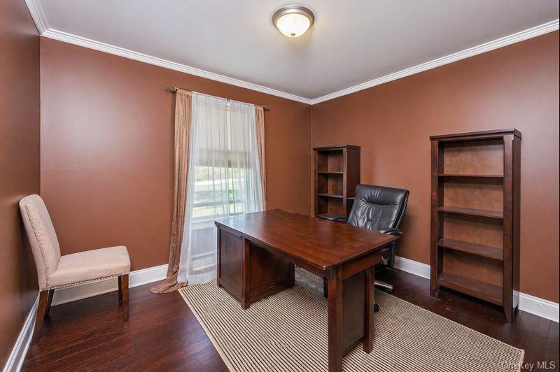 244 S Smith Road Property Photo 13
