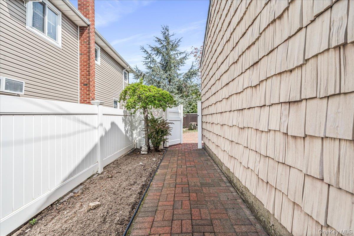 21 Norman Street Property Photo 29