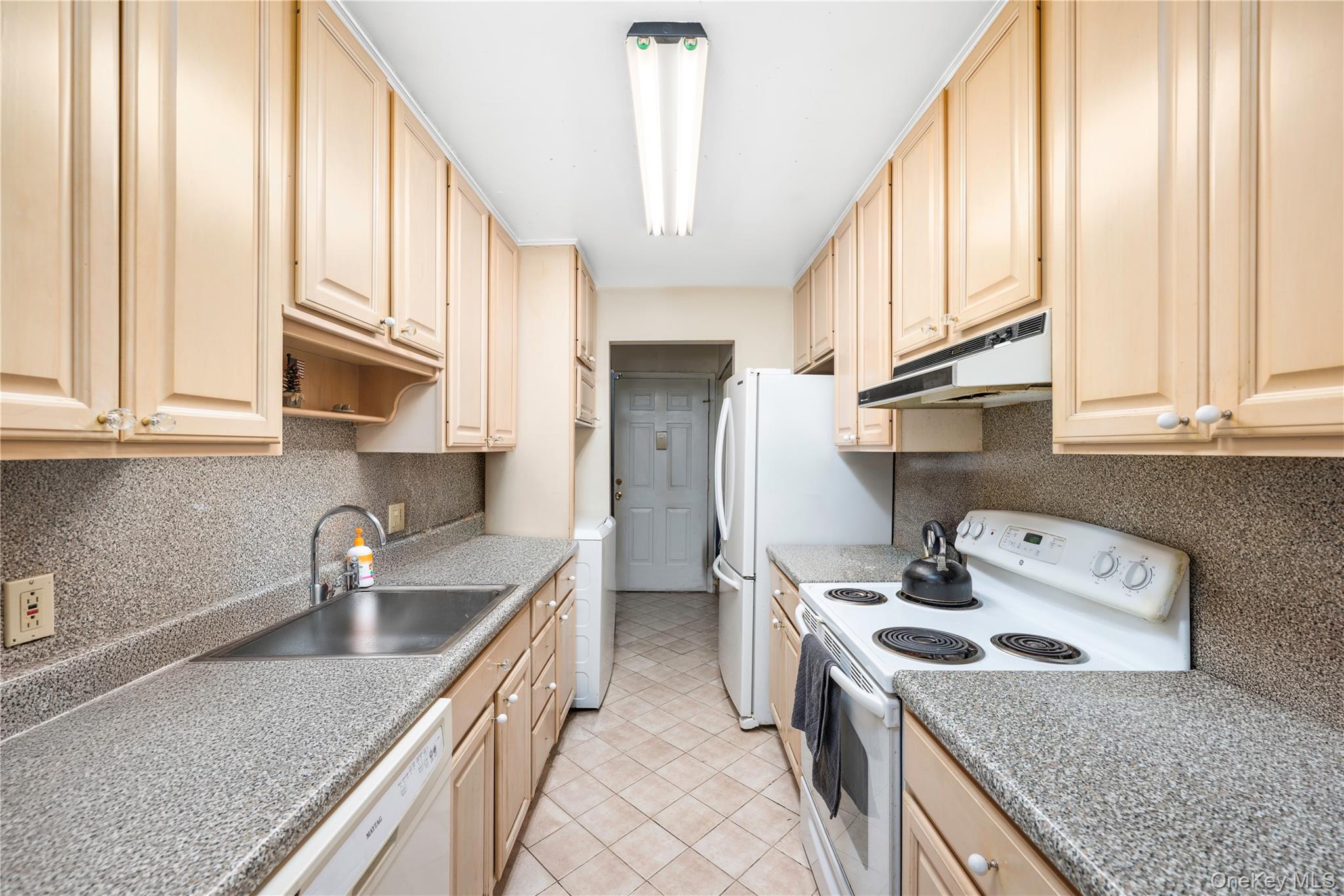 7 Loudon Drive 8 Property Photo 4