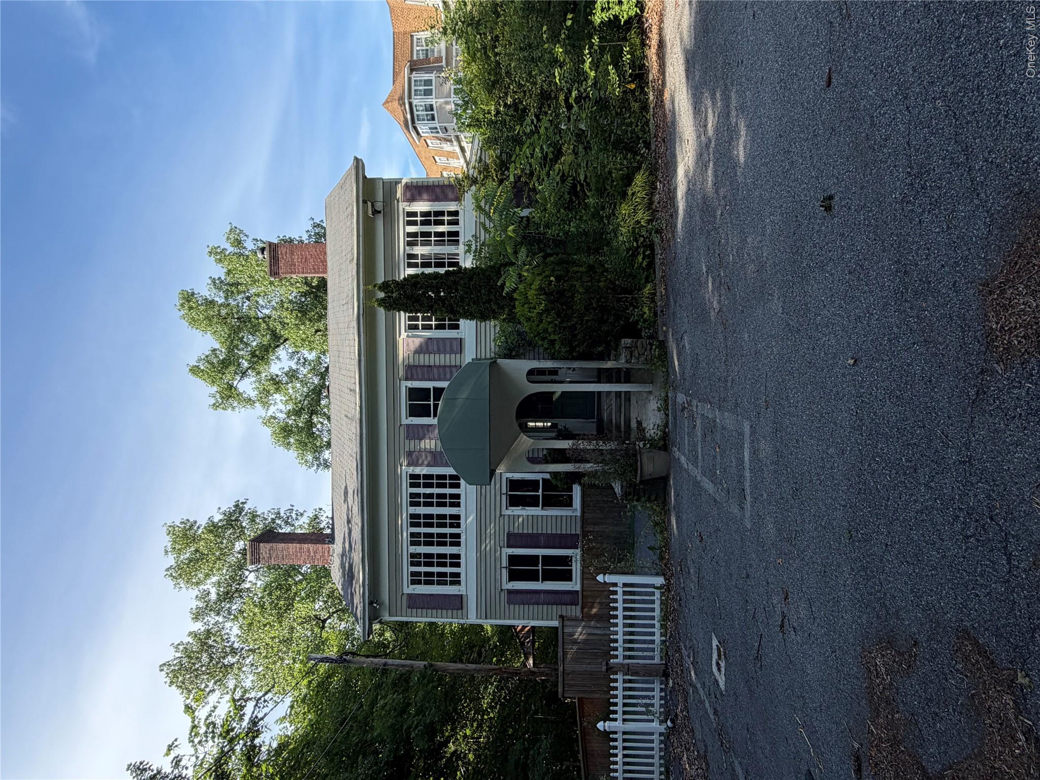 234 N Bedford Road Property Photo 3