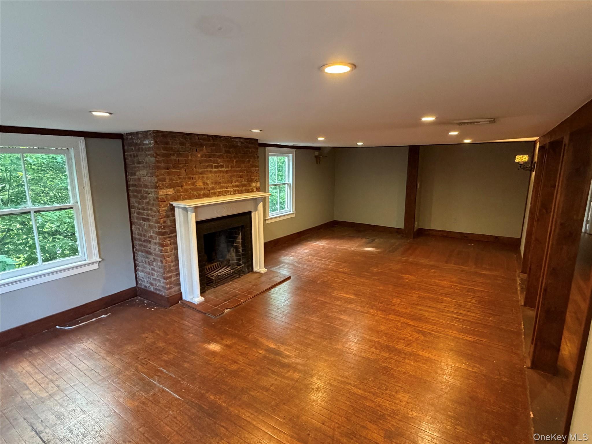 234 N Bedford Road Property Photo 11